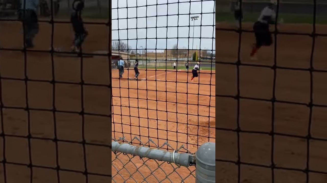 Ella Thornton #20 single turns into a triple standing up with smart base running. Chapman HS 2025!