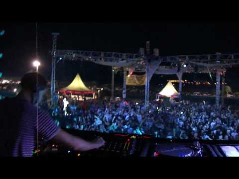 David Max @ Piramide Summer Rave 2010 2/3 HD