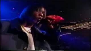 DJ QUIK DISSES MC EIGHT IN HIS FACE AT THE 1995 SOURCE AWARDS 