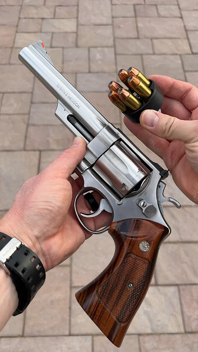 Dirty Harry Speedloader .44 Magnum Hollow Points - S&W 629 Pinned and Recessed Revolver #shorts