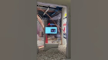 Fabulous transparent oled screen for a indoor showroom