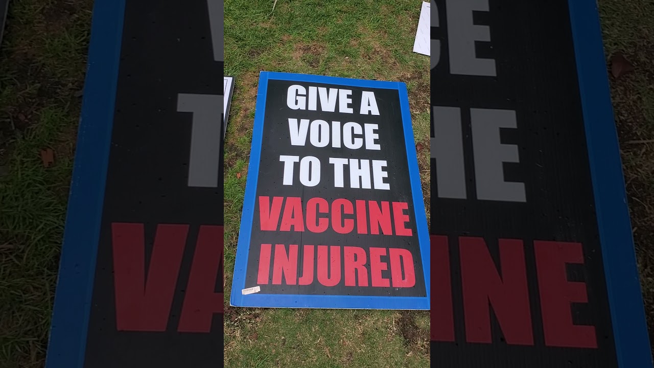 Rally in Santa Monica parents against vaccine mandate