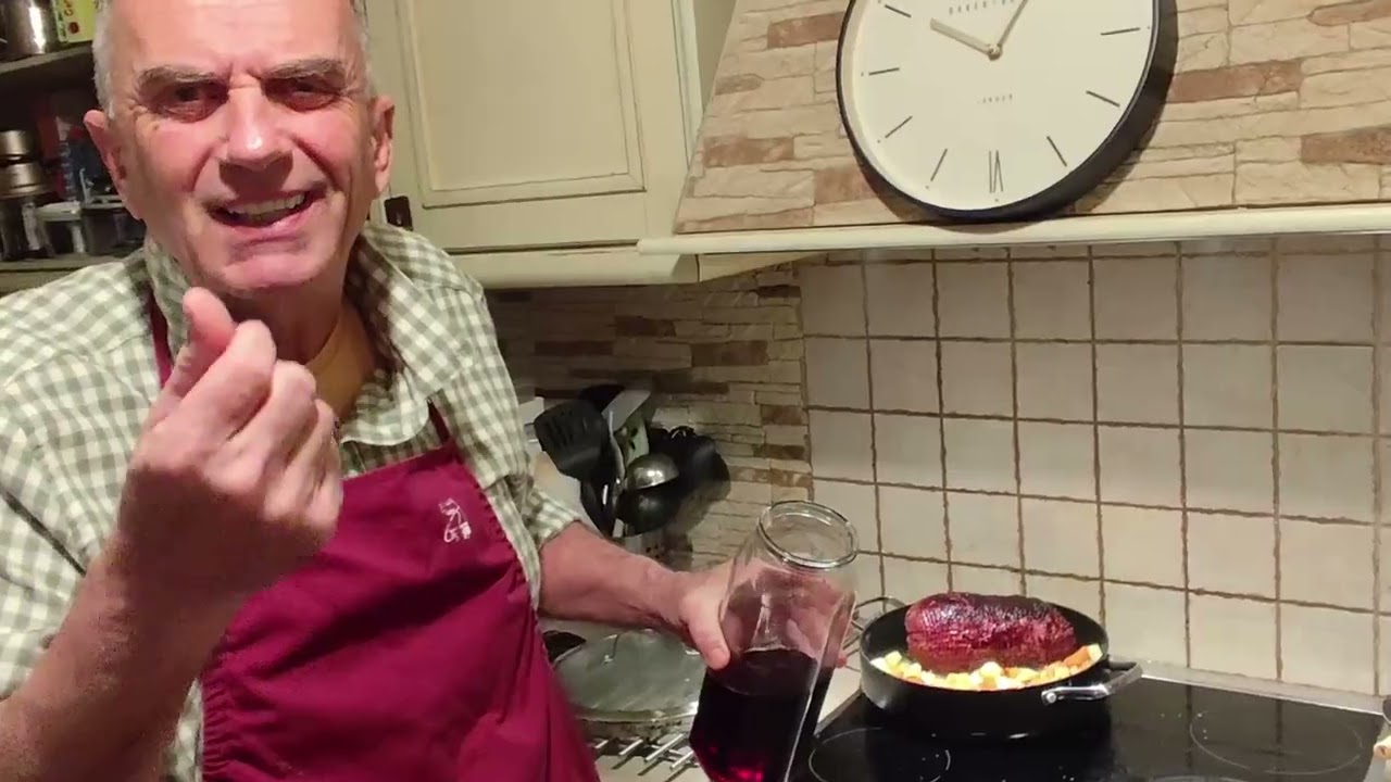 ΜΑΓΕΙΡΕΥΟΝΤΑΣ ΕΛΑΦΙ ΜΕ ΤΟΝ ΔΗΜΗΤΡΗ