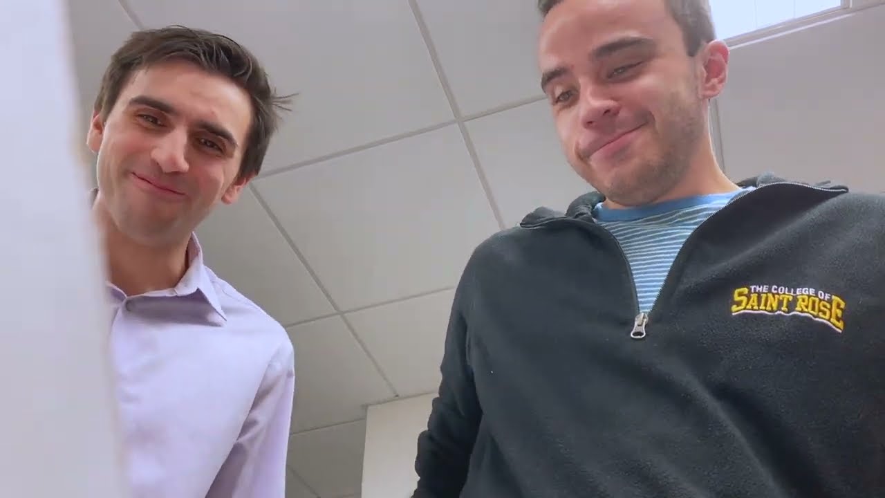 Guide To Make Friends At Work For Introverts final edit