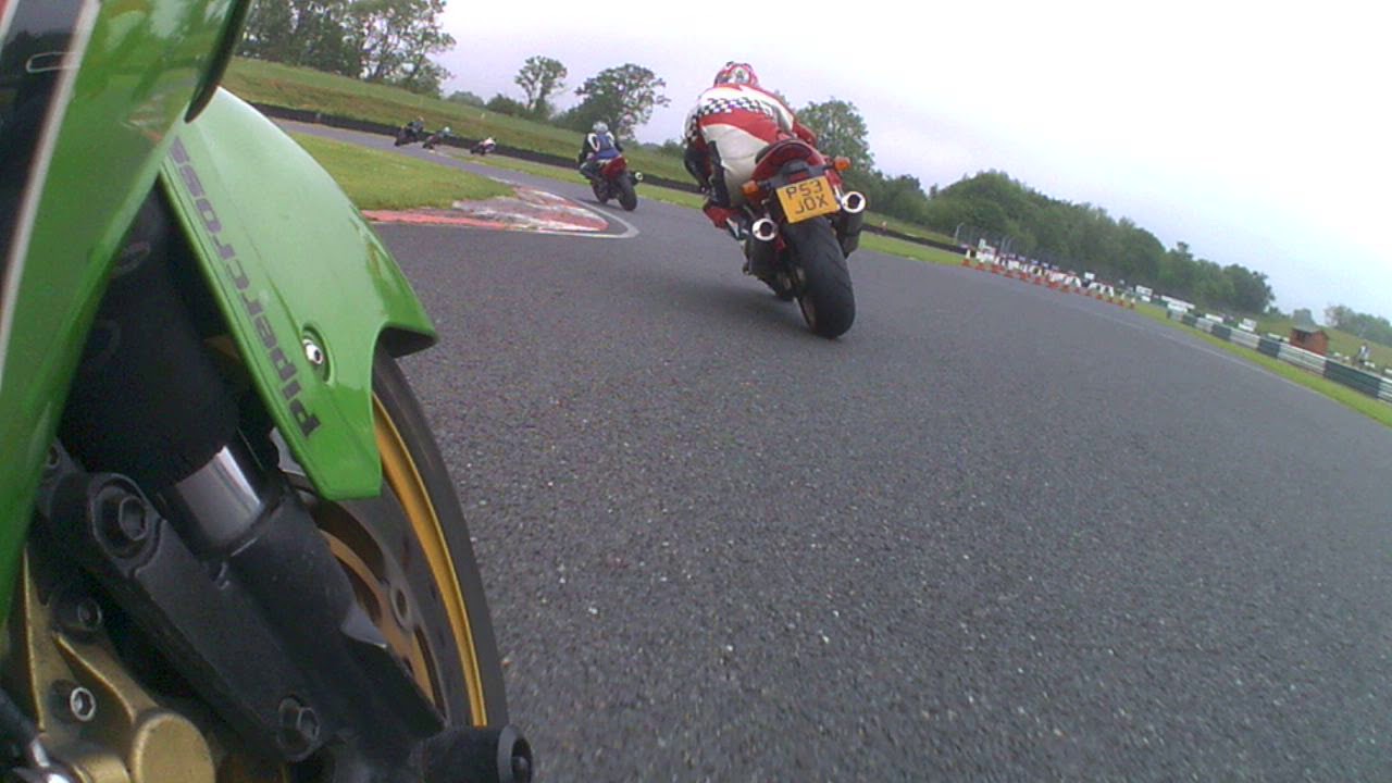 ZX12R/ TL1000s Mallory park no limits trackday novice group 1-6-18