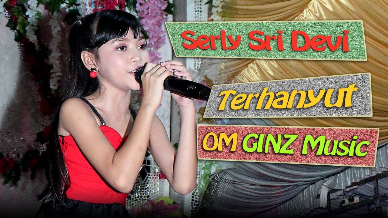 Terhanyut dalam Kemesraan Cover Serly Sri Devi Aksi turun Panggung OM GINZ Music Desa Sentul.