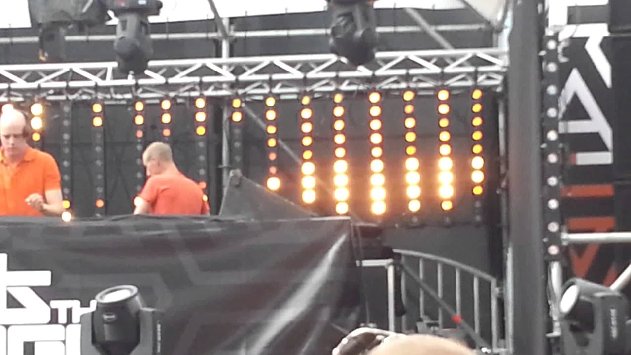 Sound Freakerz @ Beat the Bridge 2013 Feel the Rhythm)