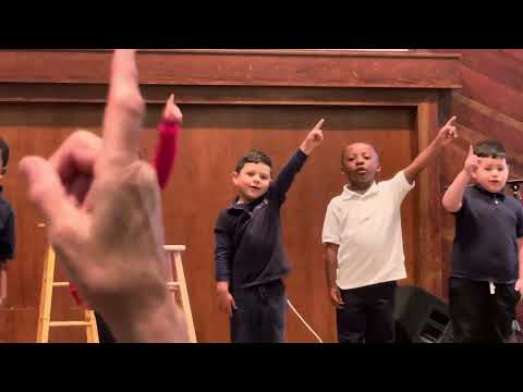 Mrs. Gonzalez @ El Sobrante Christian School. Kindergarten presentation