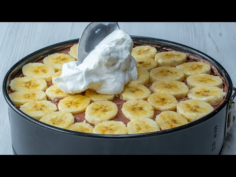 Videó: Hogyan Készíthetünk Mézeskalács- és Tejfölös Süteményt Banánnal Sütés Nélkül