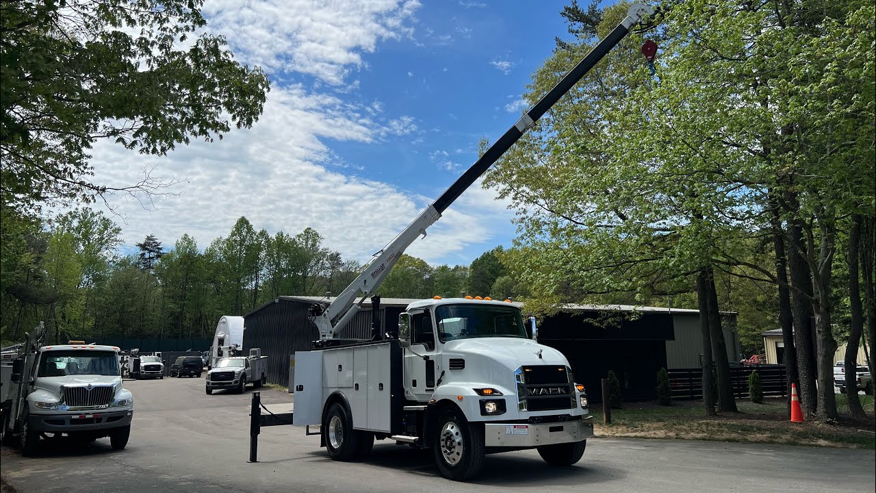 2023 Mack MD6, Under CDL, Cummins, 86k Miles, Stellar 12630 Crane