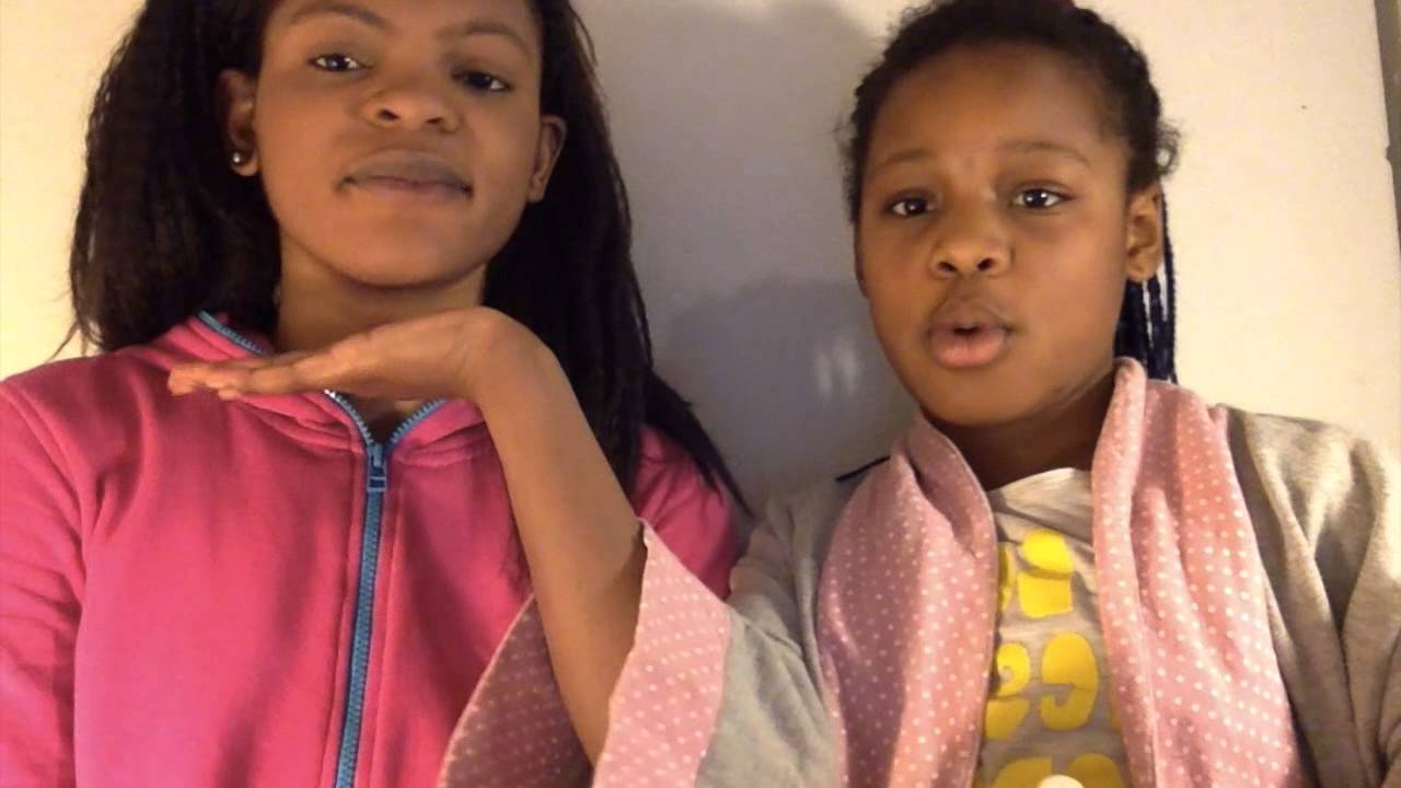 princess doing my make up - YouTube