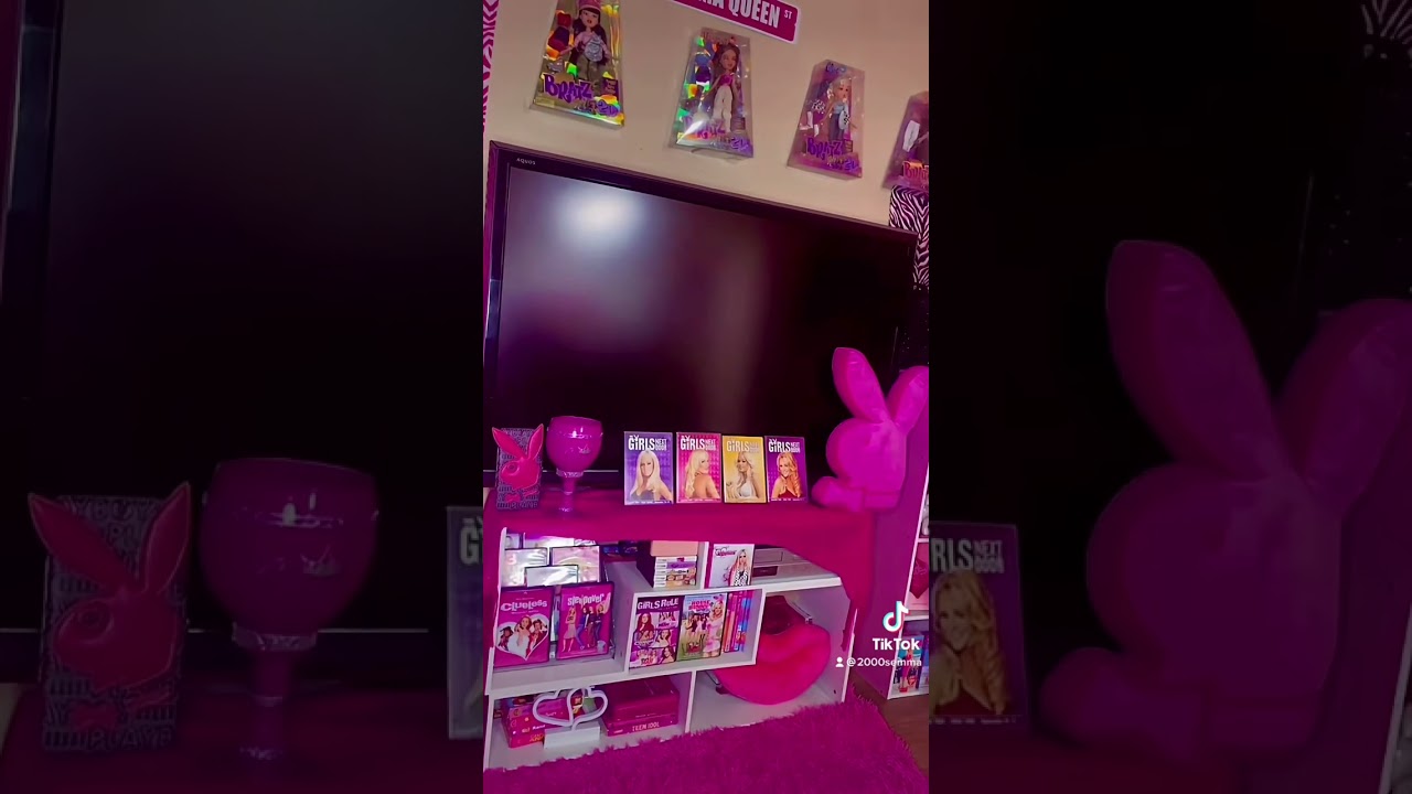 Most iconic show of all time 🐇💕  