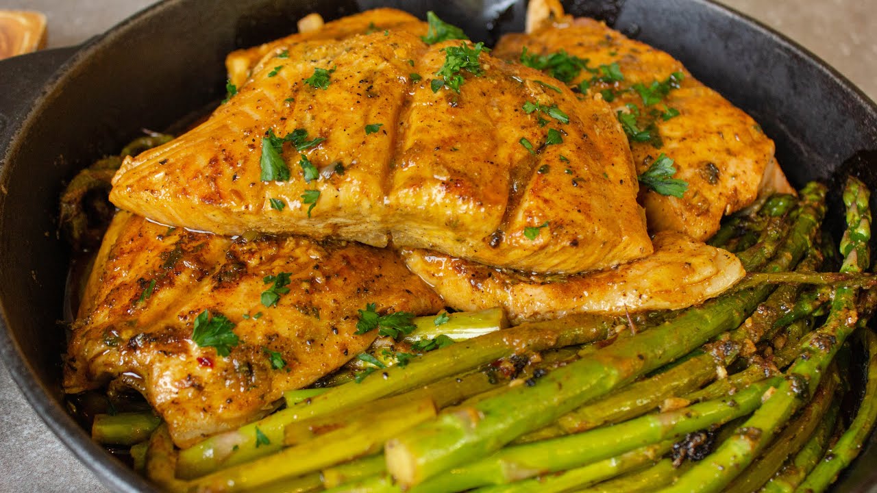 Рецепт лосося со спаржей в одной кастрюле | Лосось, приправленный гаитянскими специями, выпуск 313