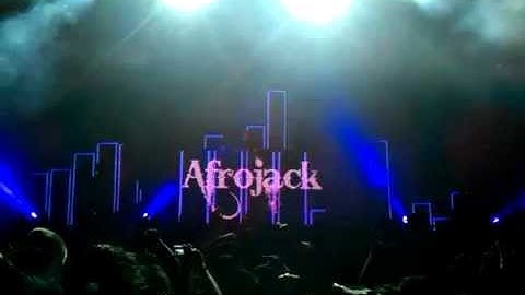 HQ Zouk@Sepang 2012 - Afrojack - Hello (Martin Solvieg)