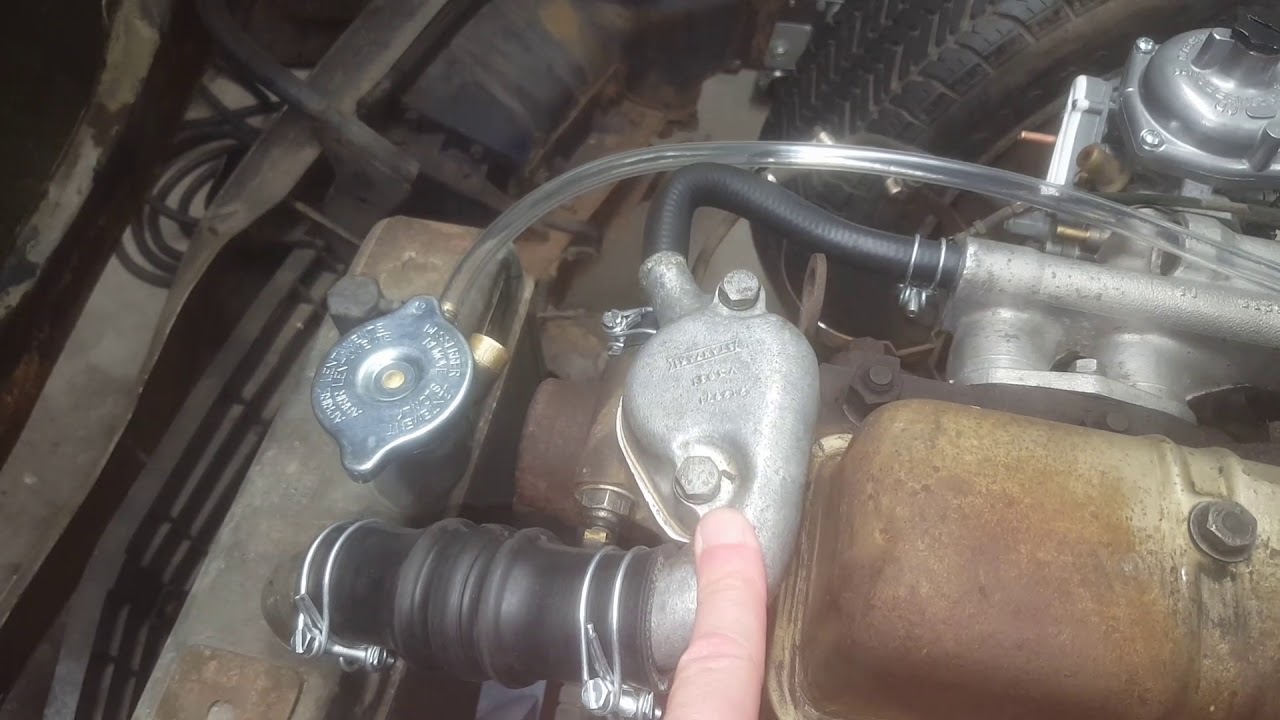 Triumph GT6 Bulging hoses YouTube