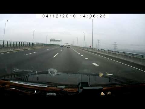2011/11/27  兩位若無其事的駕駛