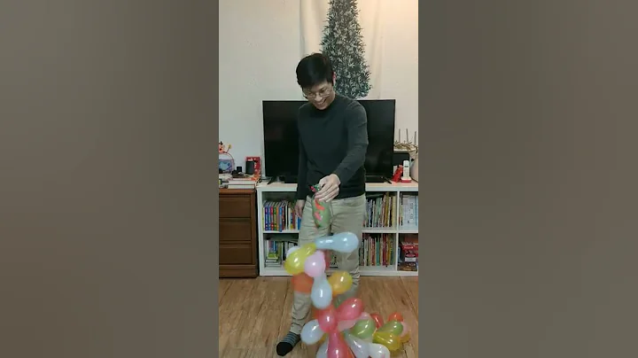 在家也要放鞭炮~  #气球鞭炮 #shorts #优质陪伴 - 天天要闻