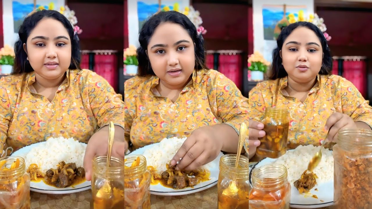 আচার দিয়ে ভাত খাই দেখে মুখে ভাতের রুচি চলে আসবে আপনাদের।