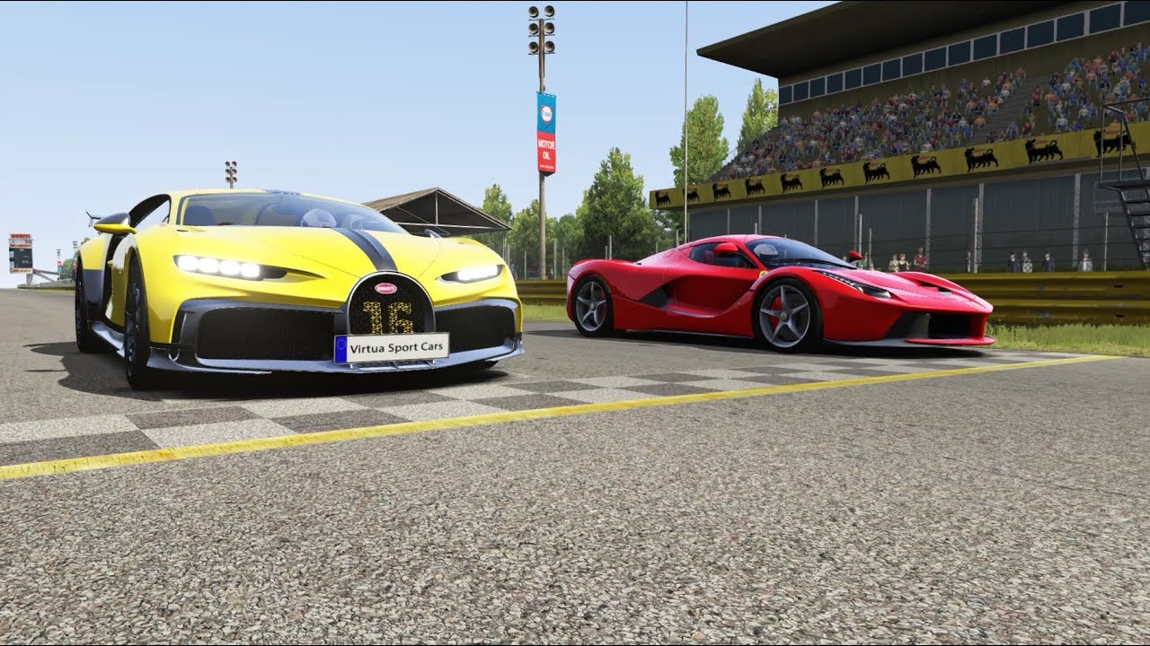 Bugatti Chiron Pur Sport vs Ferrari LaFerrari at Monza Full Course