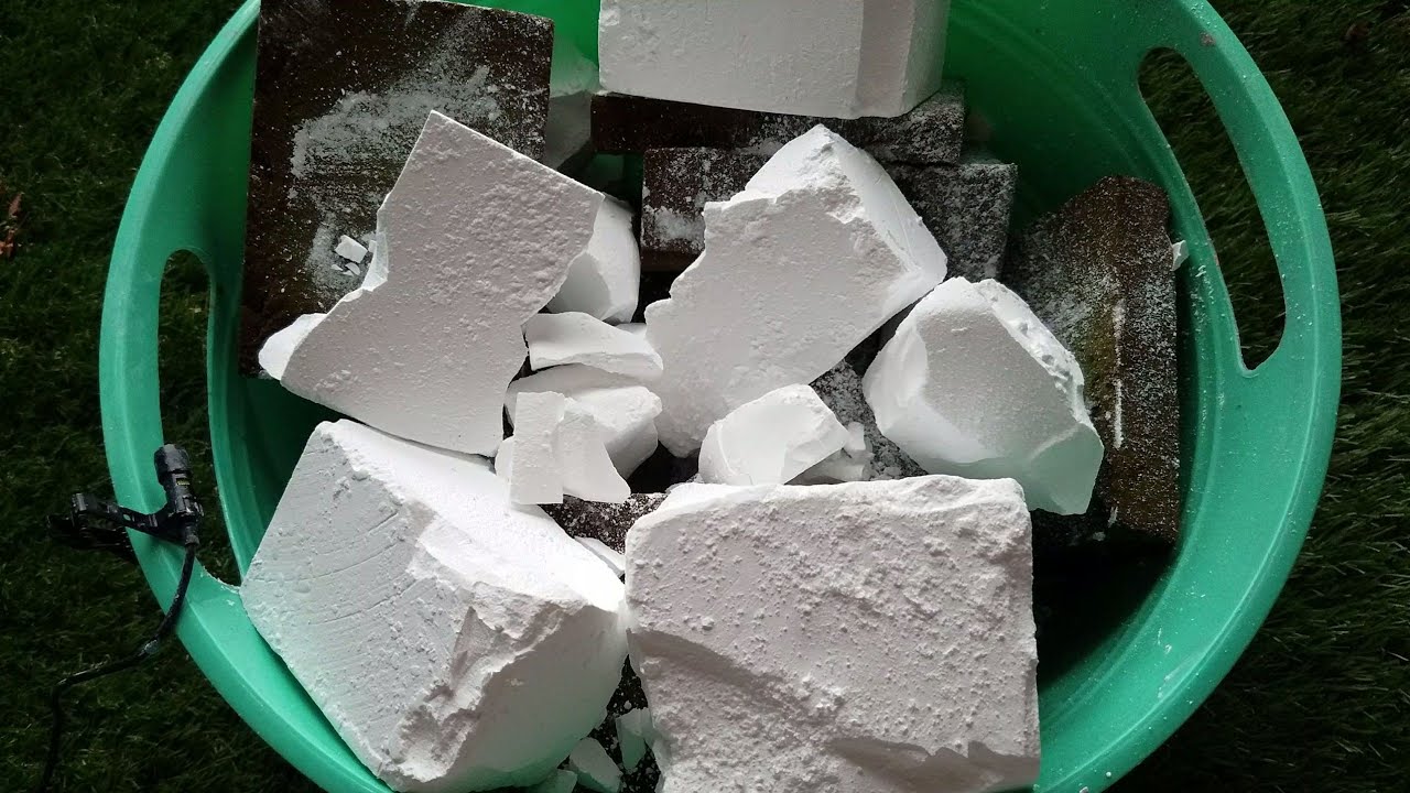 Crushing Gymchalk & Baked Floral Foam