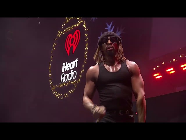 HAPPY HOLIDAYS🎄#IHEARTJINGLEBALL2025 @TheBeatATL