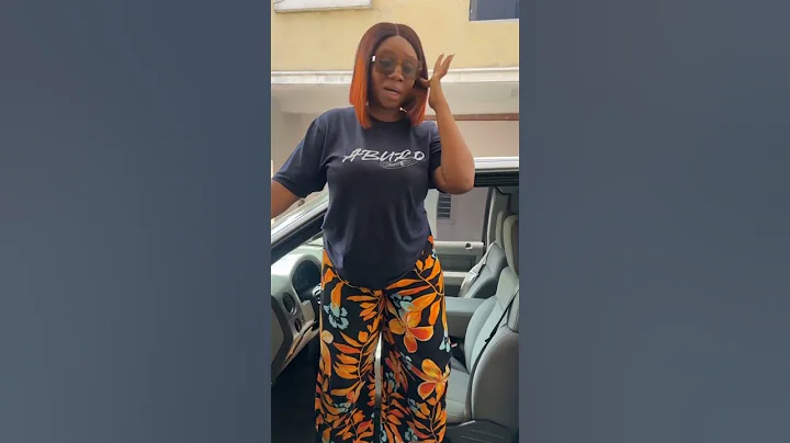 Wunmi Toriola front and back shaking and splitting . Please subscribe to our YouTube channel 🙏