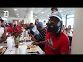 Dallas Cowboys veterans serve up 'Early' Thanksgiving dinner at Salvation Army