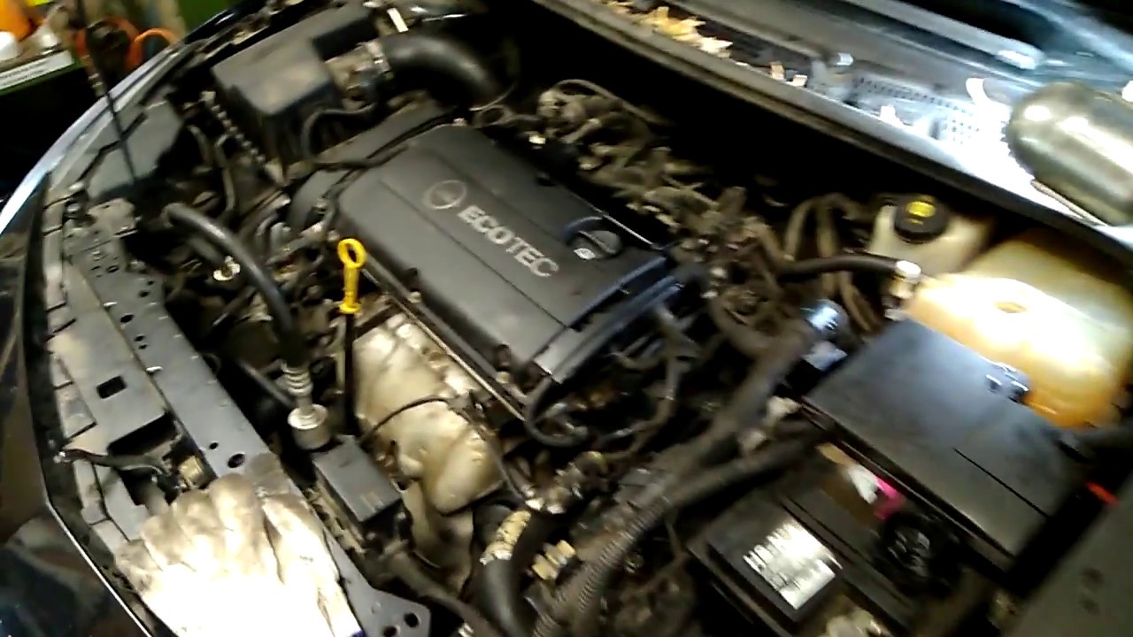 Opel Astra J выхлопные газы в расширительном бачке - YouTube