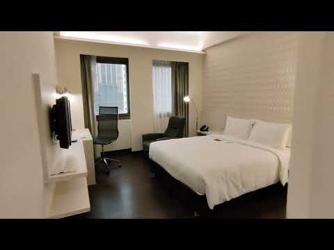 Singapore | Village Hotel Bugis | Deluxe Room Tour
