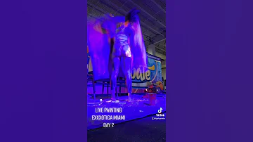 Live Painting at Exxxotica Miami 2021 - day 2