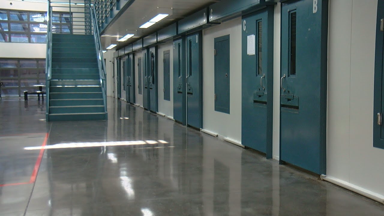 Northern Kentucky jailer voices concerns about overcrowding, length of inmates' stays