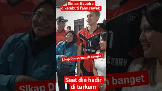 Dimas Saputra Langsung Diserbu Fans Cewek Saat Hadir Di Tarkam Sikapnya Ramah Bangets