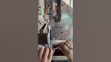 Tôi làm con dao mèo bằng trục tàu thủy chặt sắt như thái đậu phụng vậy thật hiếm có