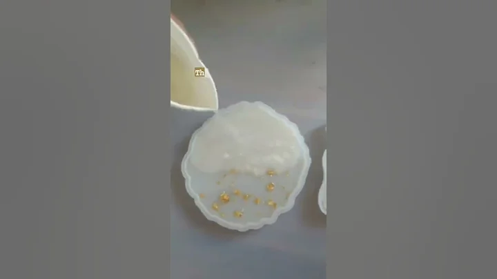 ✨Easy epoxy resin coasters ✨🥰🥰 #youtubeshorts #resinartist #coasters #shorts #resinart #handmade ❤️