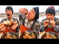 Fishermen eating seafood dinners are too delicious 666 help you stir-fry seafood to broadcast live二一