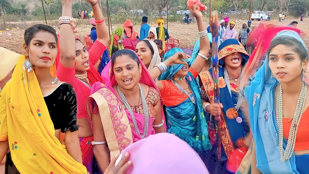आदिवासी महिला गीत कला, Adivasi sanskriti, adivasi riti rivaj geet