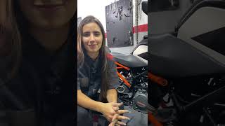 Se te recalienta la moto?? Tutorial cambio líquido refrigerante  fácil