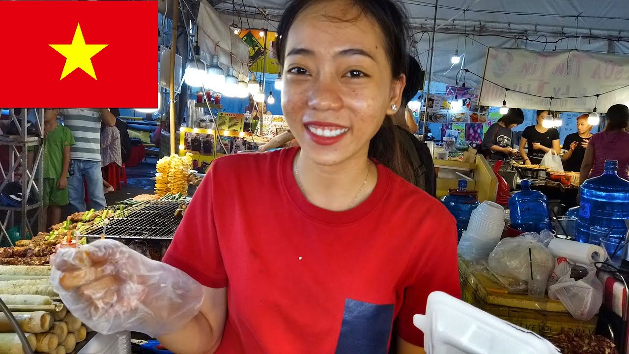 DELICIOUS Vietnamese Food in Ho Chi Minh Food Market - YouTube