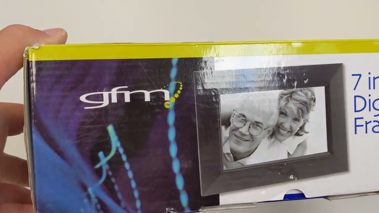 Kagrra, デジフォト Digital PhotoFrame」無垢板で作る木製のデジタル