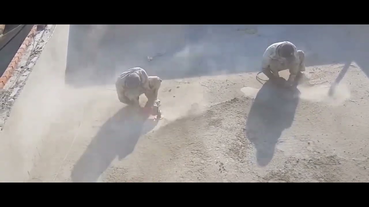 Xử lý vết nứt bê tông hiệu quả bằng Vitec Puseal 600ml.