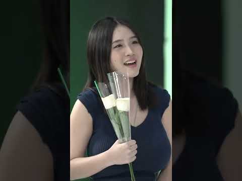 ANASTASYA KHOSASIH KAYAK SEMANGKA???