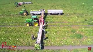 Karpuz Çi̇lek Salatalik Havuç Toplama Maki̇nasi Süper Tarim Maki̇neleri̇