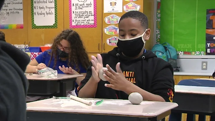 Carolyn Park Middle 6th graders make art!
