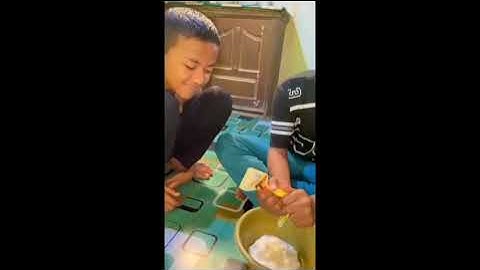 TUGAS INFORMATIKA KELOMPOK 4 KELAS IX.1 "MINI VLOG" |HASYIF|MELVINO|M.FARIS|ALIA|RAHMA|NELSA