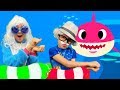 Bébé Requin À Bébé Chanson | Comptines Et Chansons Pour Les Enfants | Alex et Nastya