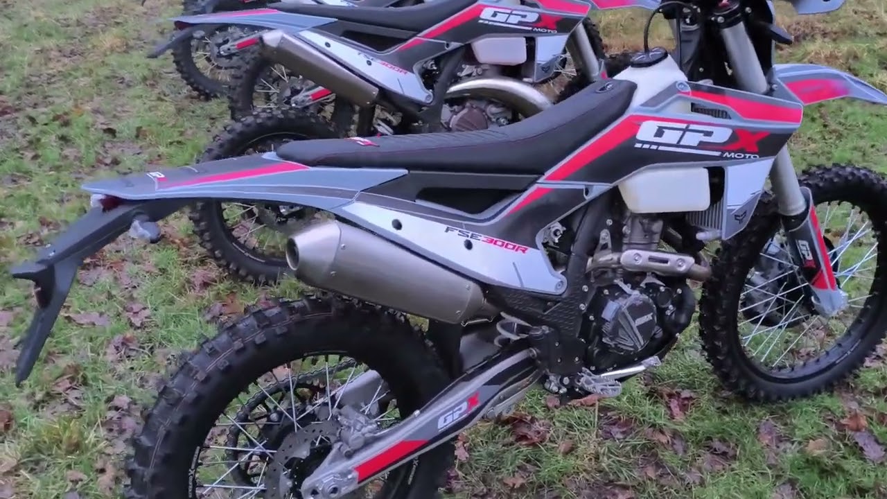 Осмотрите линейку мотоциклов GPX на тестовом дне GPX в Южном Уэльсе.