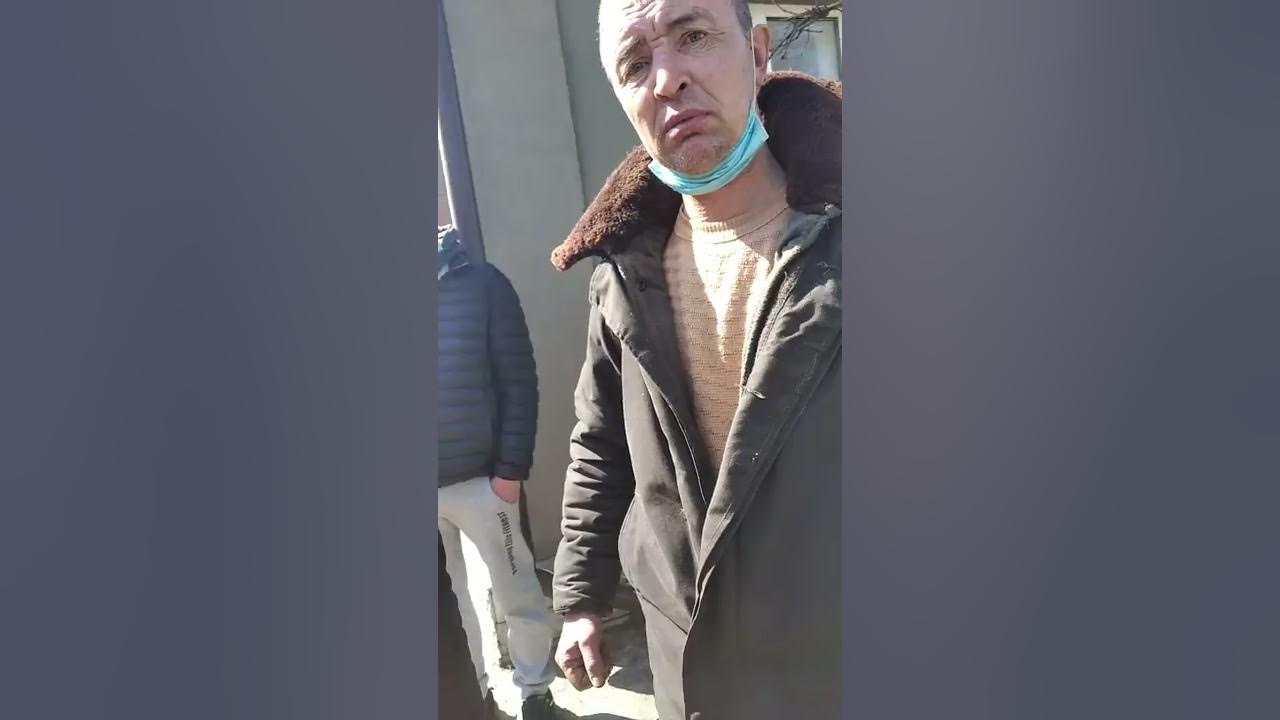Дядя Олег делает вино - YouTube