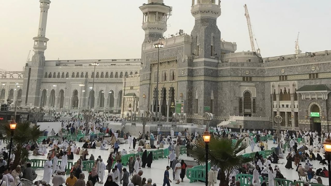 Walk  in to The Grand Holy Mosque Masjid UL  Haram  |من الداخل المسجد الحرم