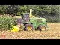 JOHN DEERE 7500 Harvesting Corn
