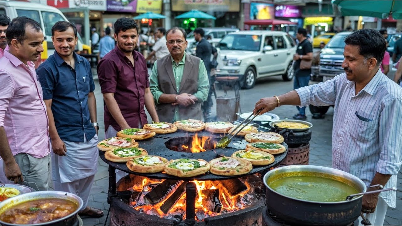 STREET FOOD LOVER'S DREAM! PARATHA & STEW on Pakistan Food Streets